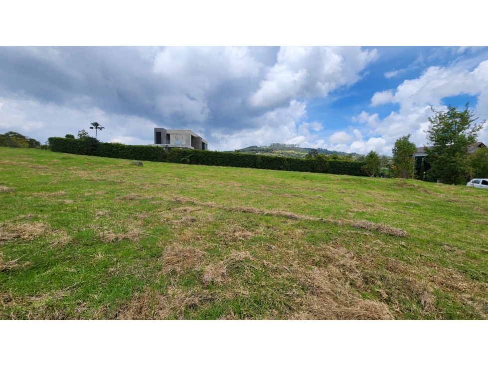 LOTE EN VENTA ALTOS DE LAS PALMAS-SECTOR LA ACUARELA — foto 2
