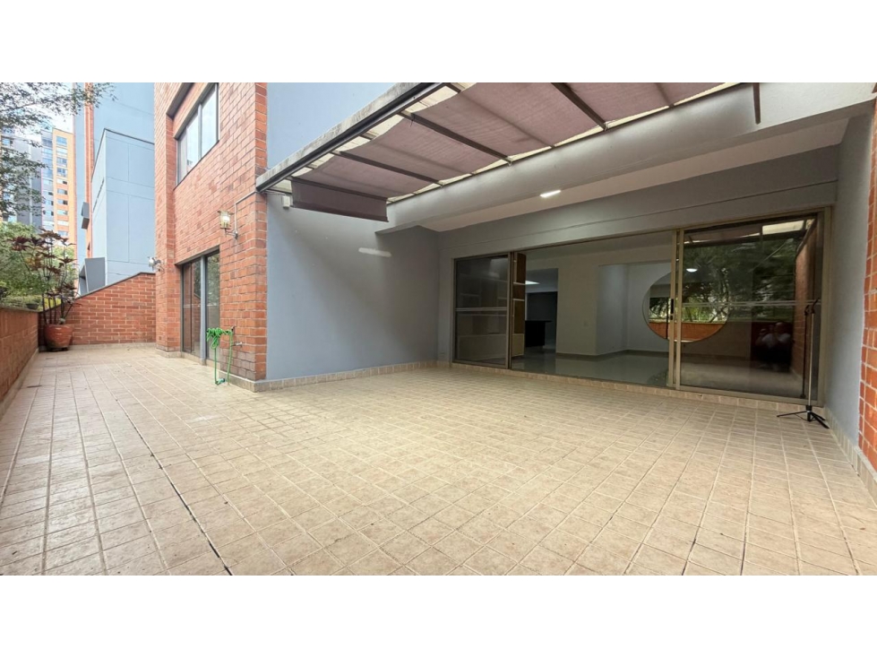 VENTA APARTAMENTO ENVIGADO LA FRONTERA MUCHA AMPLITUD - 1