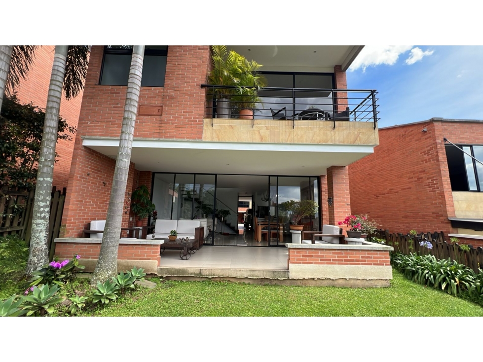 CASA EN VENTA LOMA DEL CHOCHO ENVIGADO