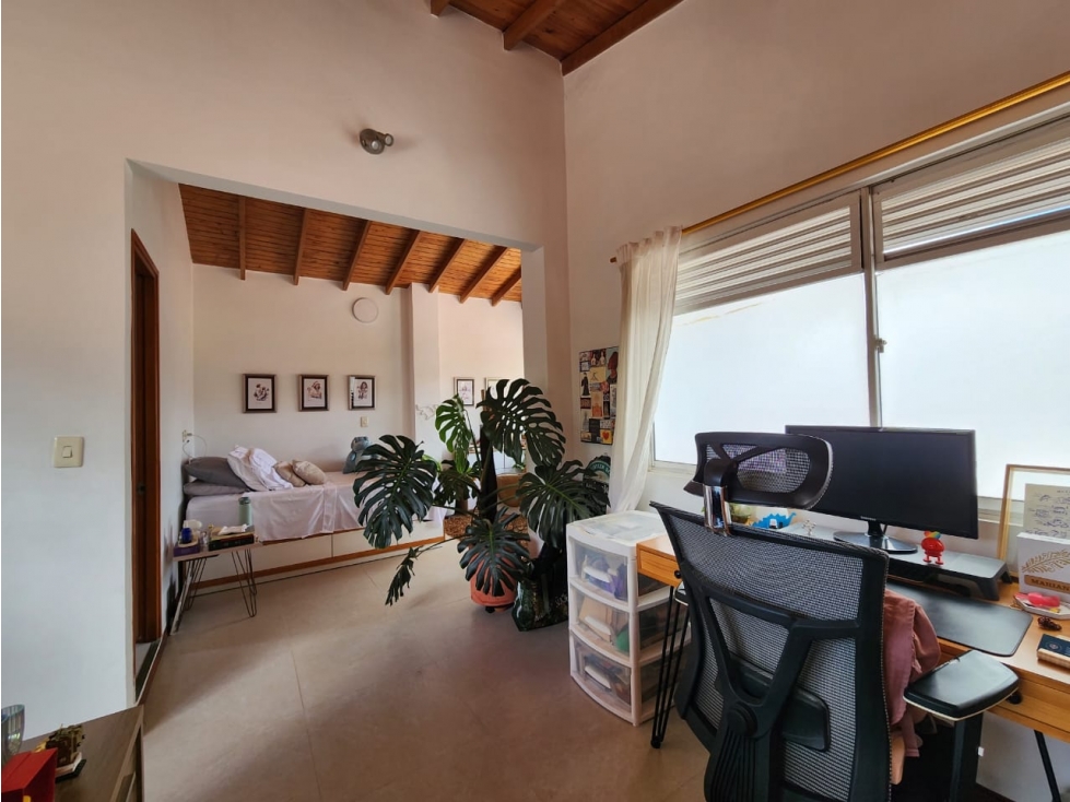 TRANQUILIDAD Y COMODIDAD. VENTA DE CASA EN LA ESTRELLA — foto 5