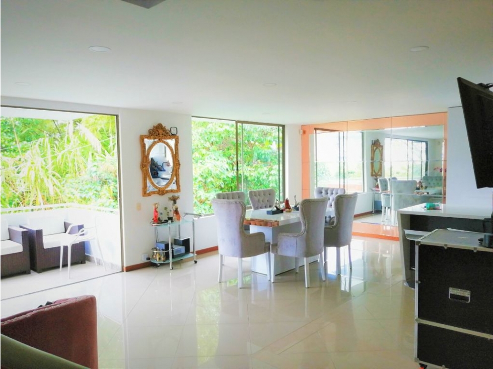 Venta de casa de 3 niveles en Envigado- Sector Loma del Chocho — foto 6