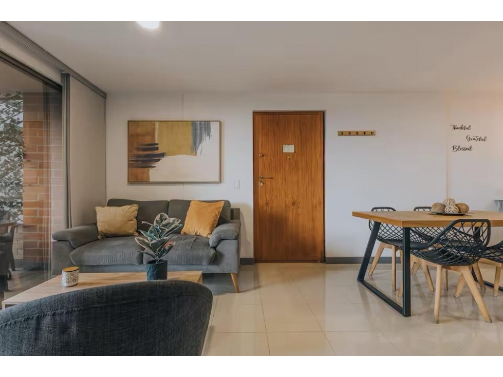 VENTA DE APARTAMENTO REMODELADO EN LOS BALSOS- POBLADO — foto 4