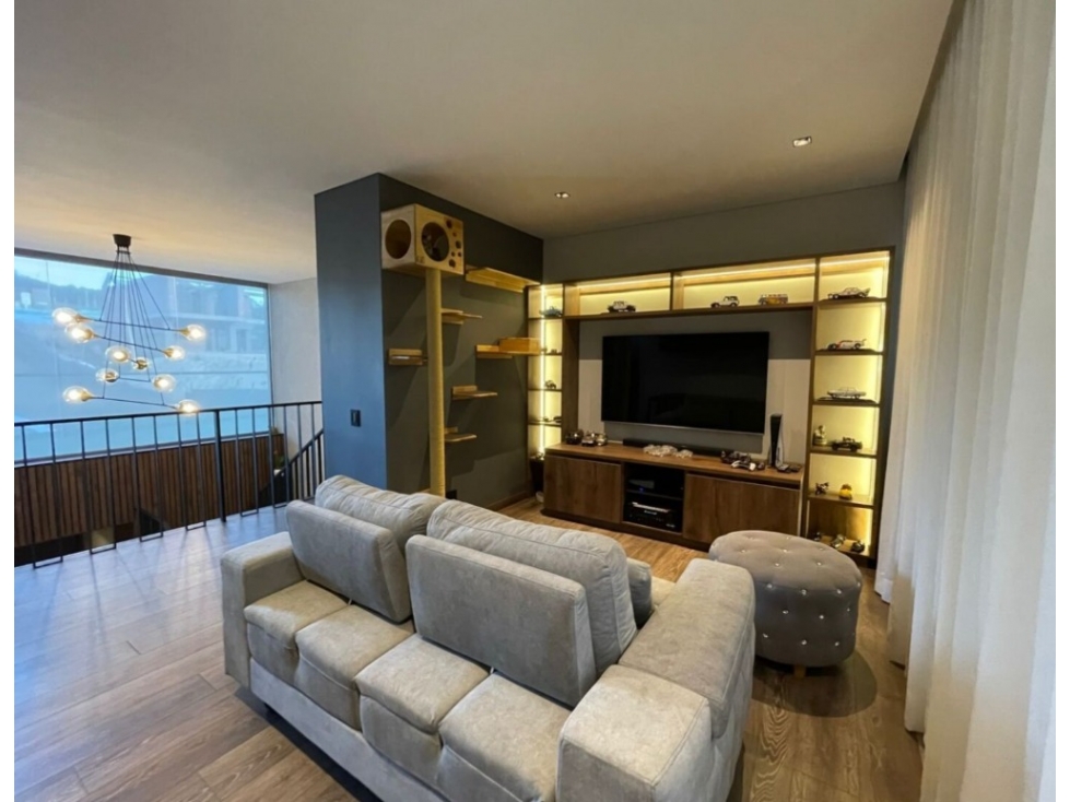 VENTA DE CASA EN ENVIGADO- LAS PALMAS SECTOR LA ACUARELA  — foto 2