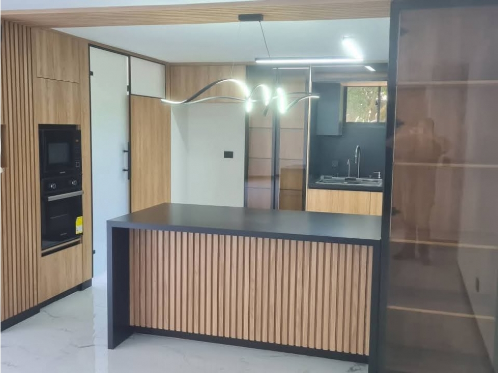 VENDO MODERNO APARTAMENTO EN EL POBLADO- EL TESORO — foto 5