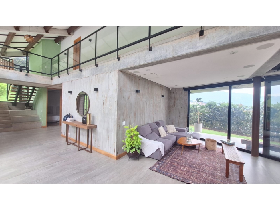 Vendo casa campestre en Envigado, Loma del Escobero — foto 2
