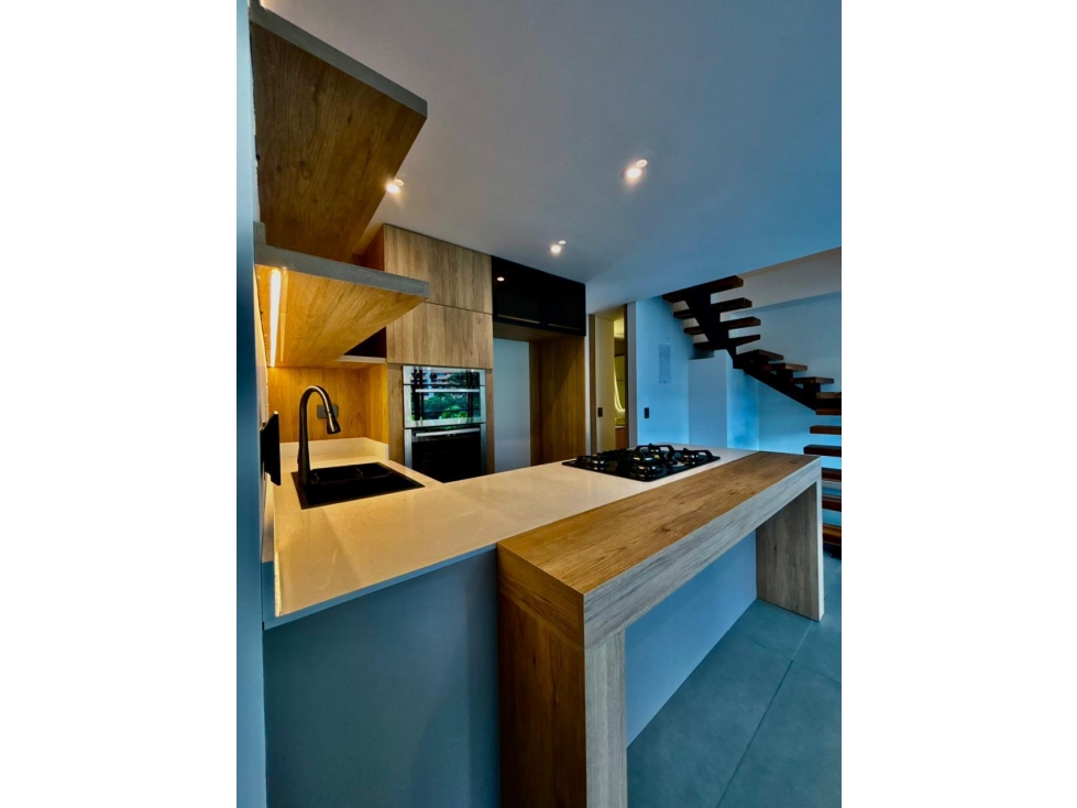 VENTA DE PENTHOUSE EN LAURELES -LA CASTELLANA — foto 2