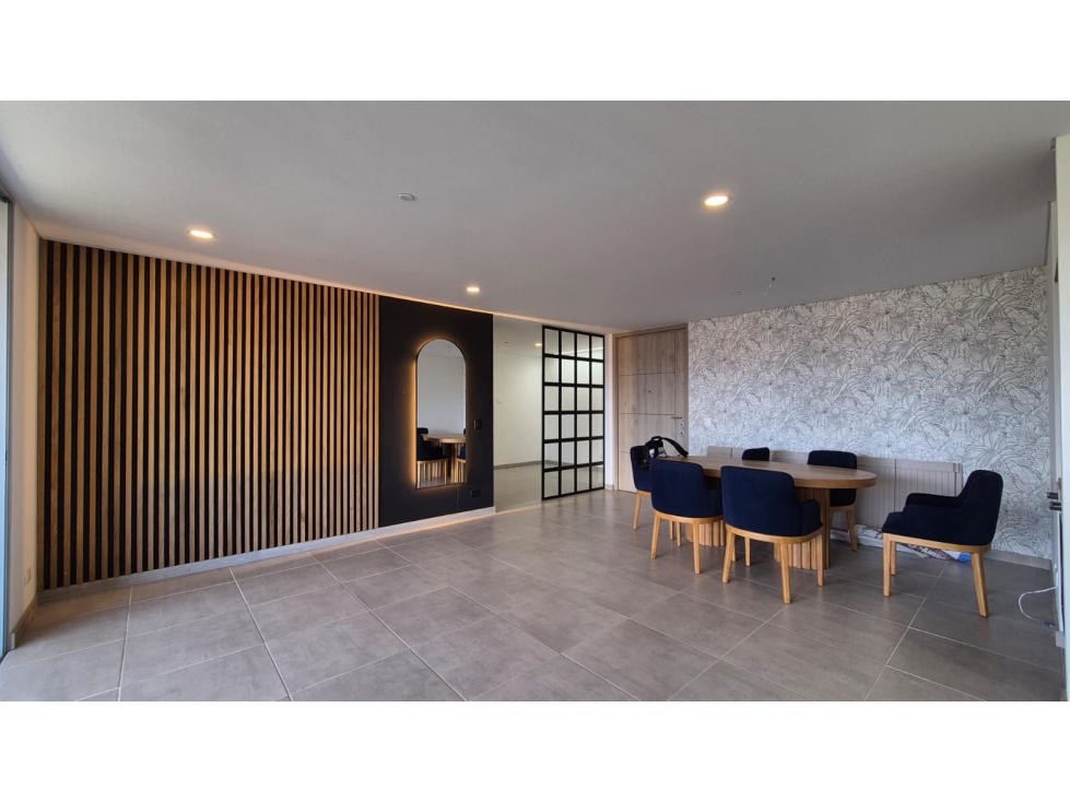 Vendo apartamento de lujo en la Loma de Los Mesa, Envigado. — foto 4