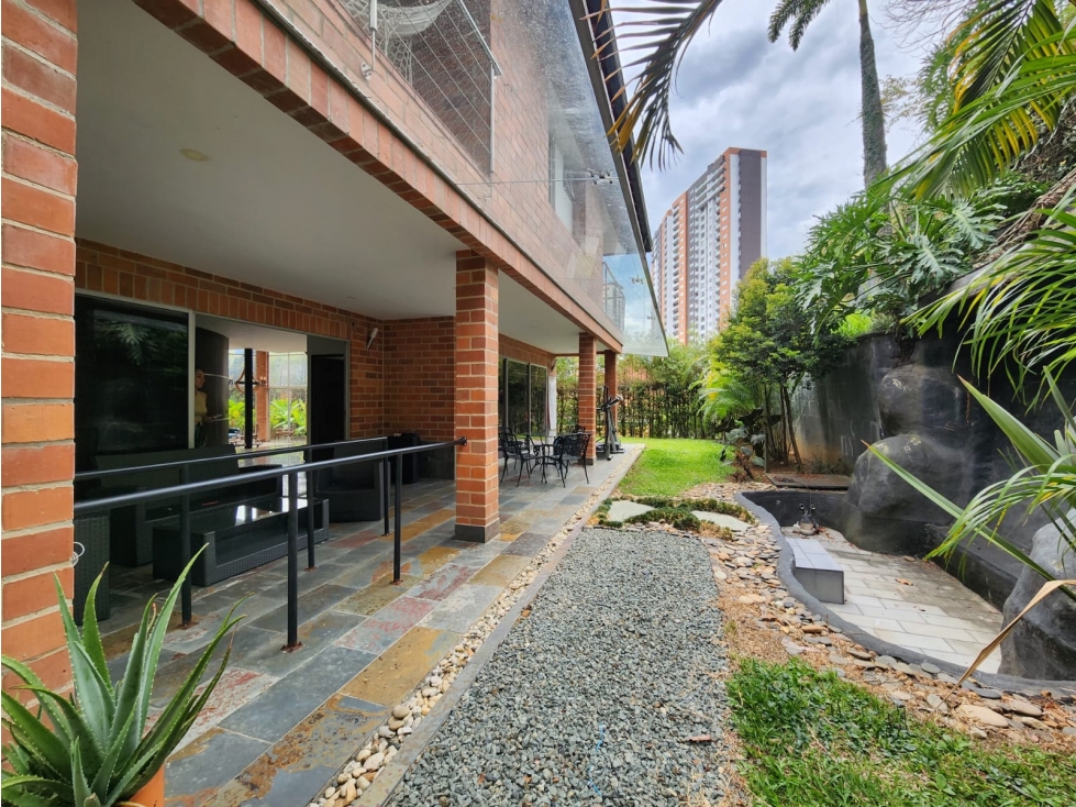 VENTA DE ESPECTACULAR CASA EN SABANETA, SECTOR LA BAHÍA — foto 4