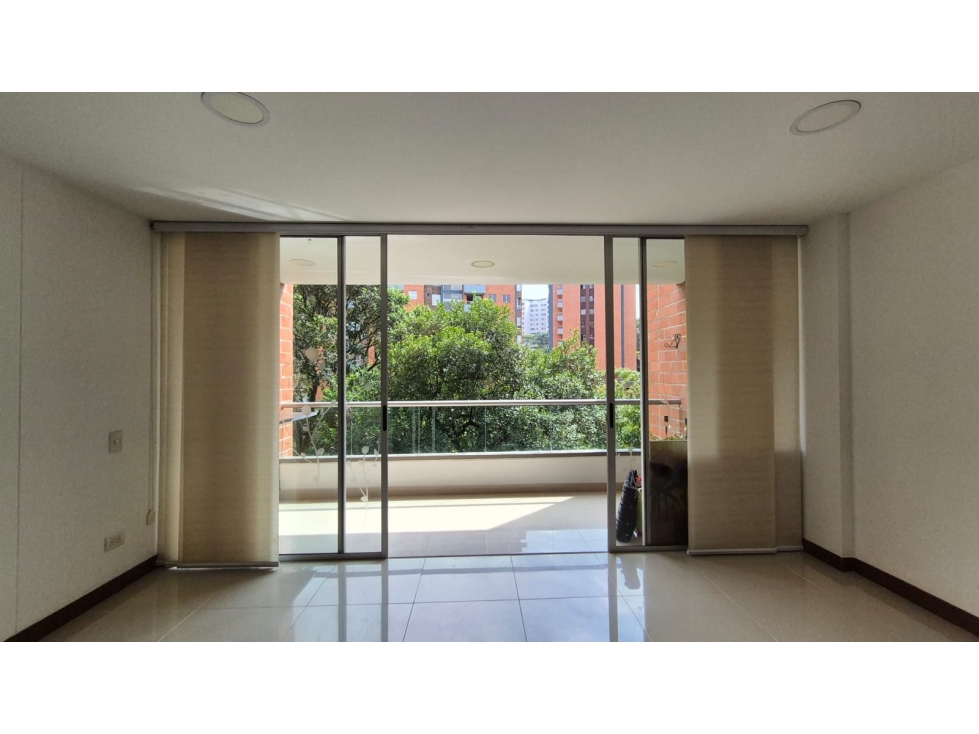 Apartamento con vista verde en la Transversal Intermedia en Envigado — foto 3