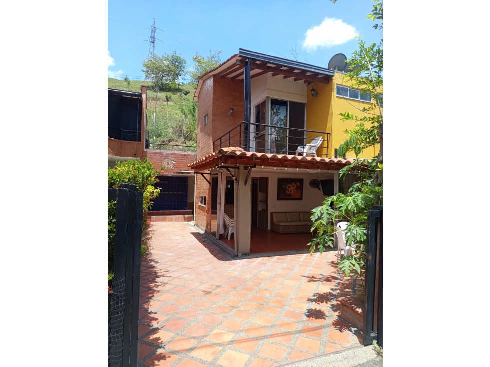 CASA DE RECREO EN VENTA EN SAN JERÓNIMO