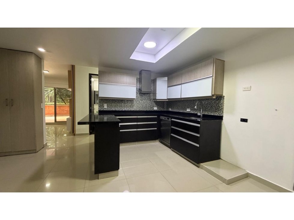 VENTA APARTAMENTO ENVIGADO LA FRONTERA MUCHA AMPLITUD - 5