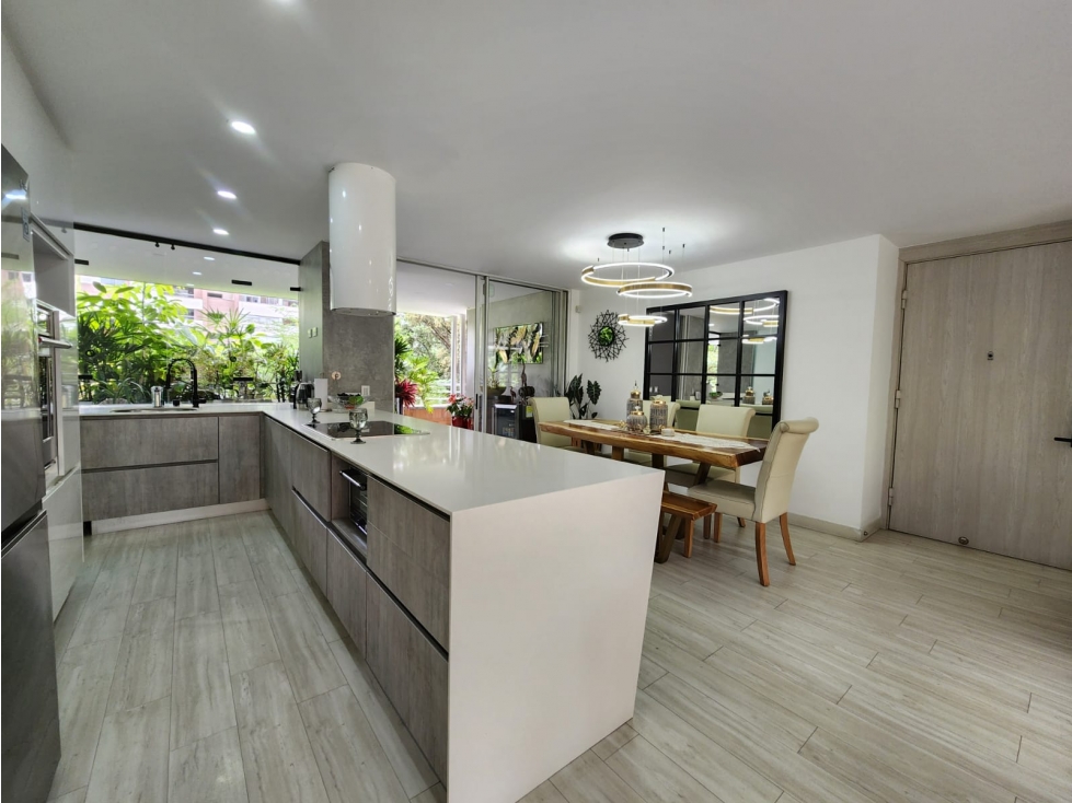 Apartamento de lujo en Castropol con 250 m² y 2 terrazas.