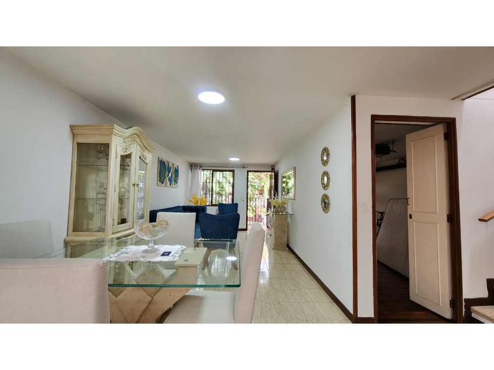VENTA CASA SABANETA, SECTOR PLANO, NO PAGA ADMINISTRACIÓN — foto 4