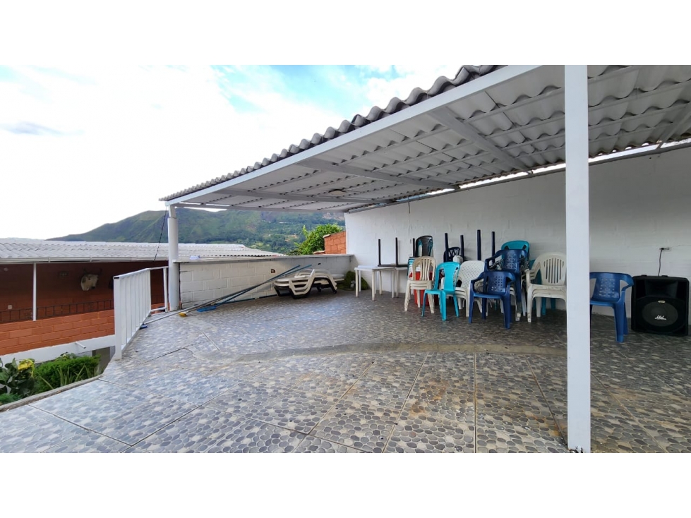 Venta de casa campestre en Copacabana - 5