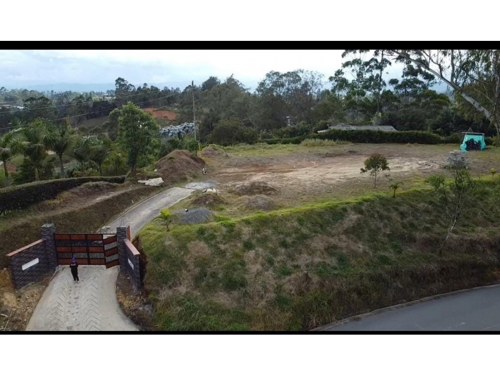 LOTE EN LA VIA A SAN VICENTE Y CON GRAN VISTA — foto 4