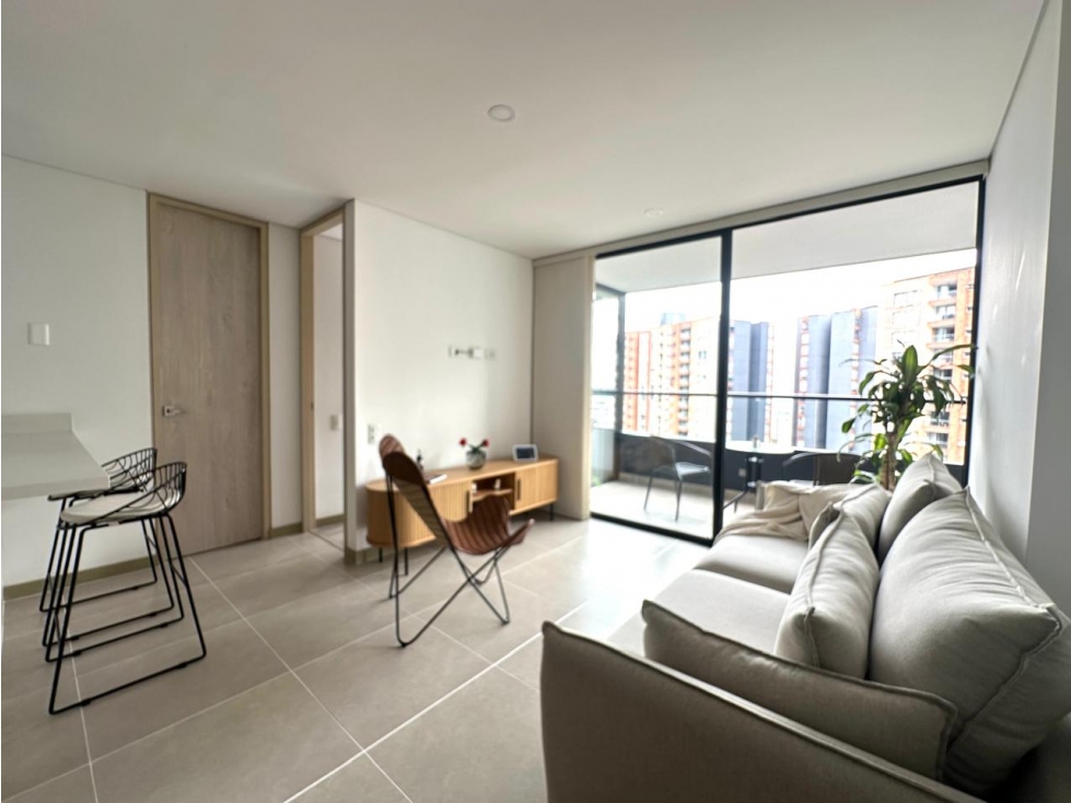Apartamento en piso alto en la Loma de Las Brujas, Envigado