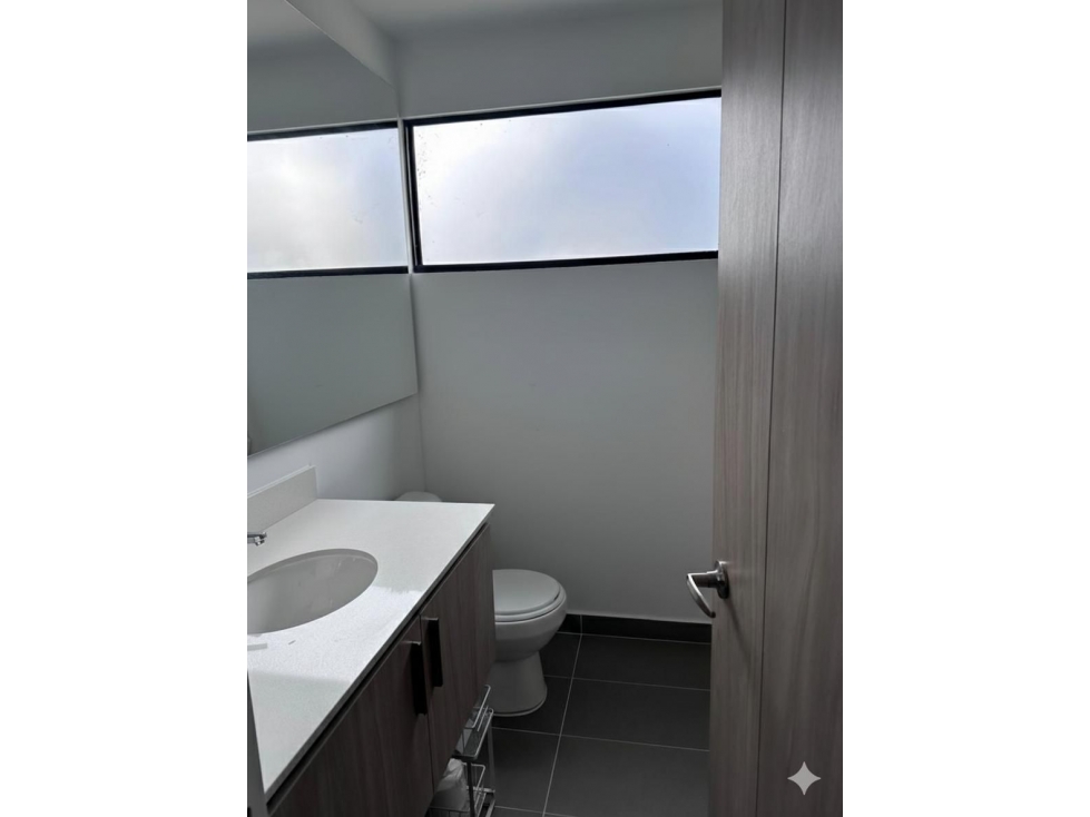 APTO CON EXCELENTE VISTA y TERRAZA EXTENDIDA- COLEGIOS -RIONEGRO — foto 4