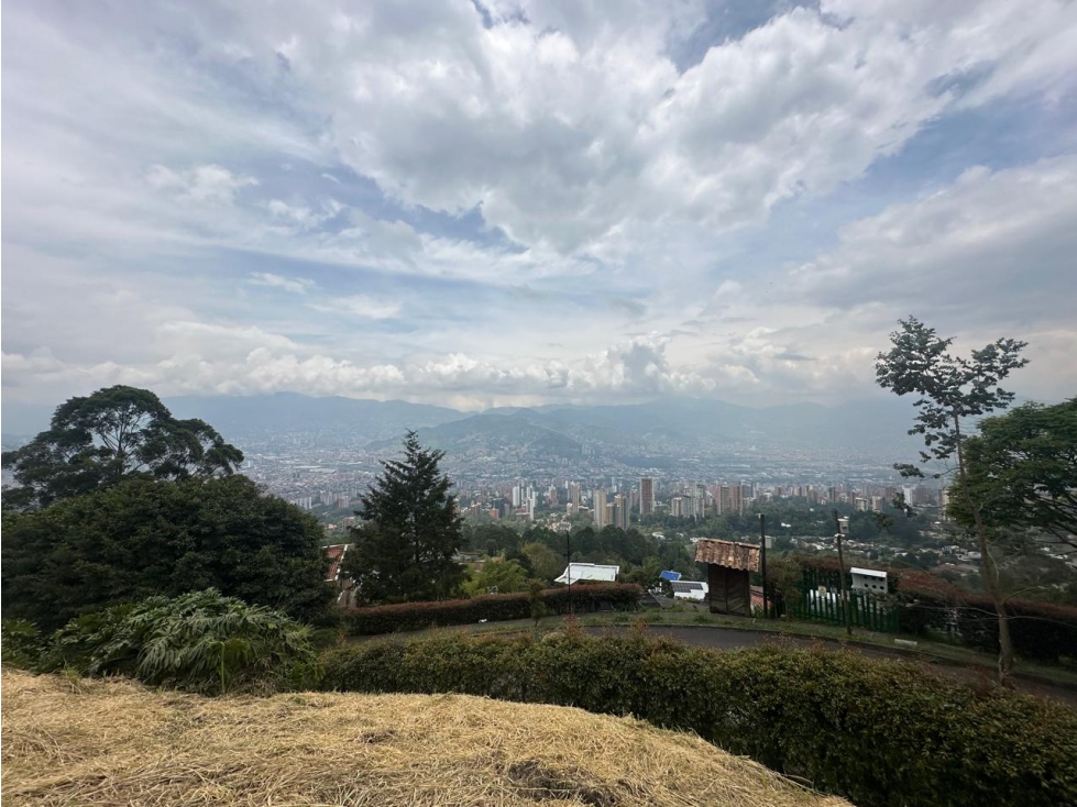 Hermoso lote en Palmas, Vista espectacular a todo Medellín — foto 4