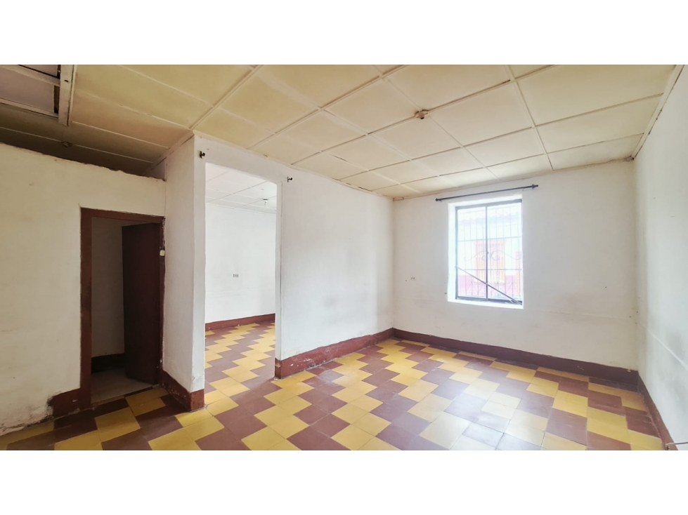 Casa antigua, en la Ceja con uso para vivienda o comercial — foto 6