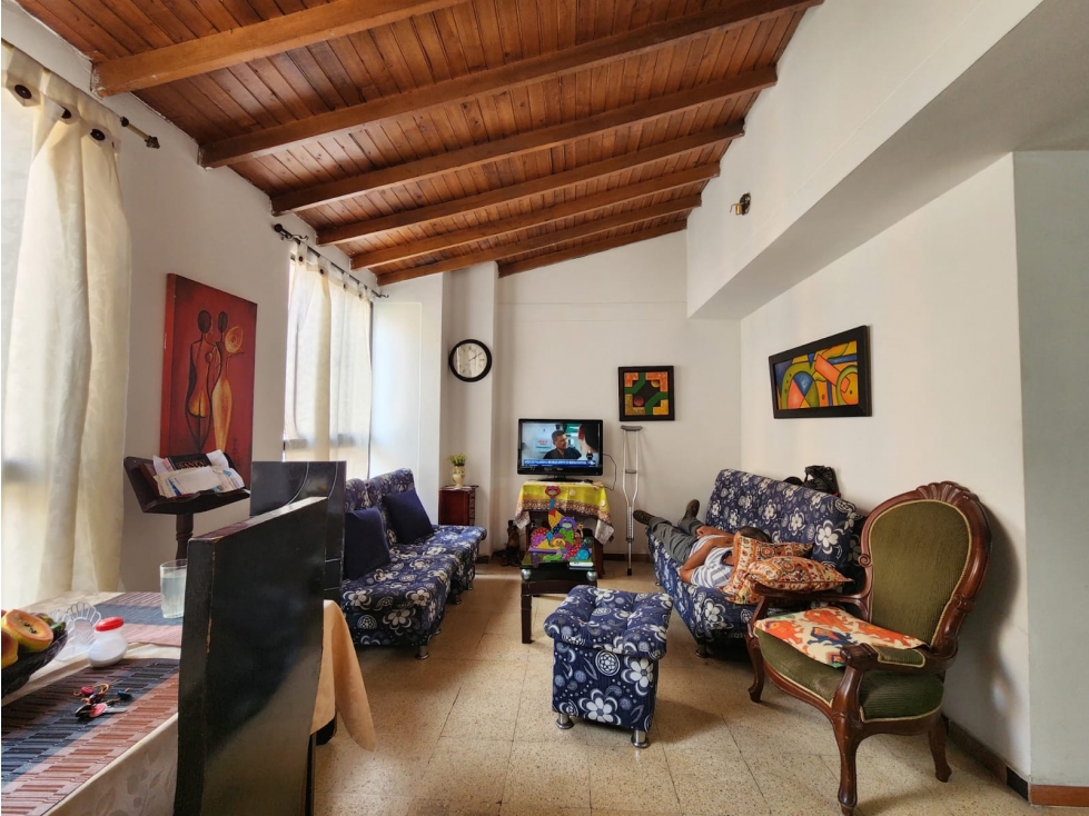 APARTAMENTO DUPLEX EN SABANETA, SECTOR PLANO