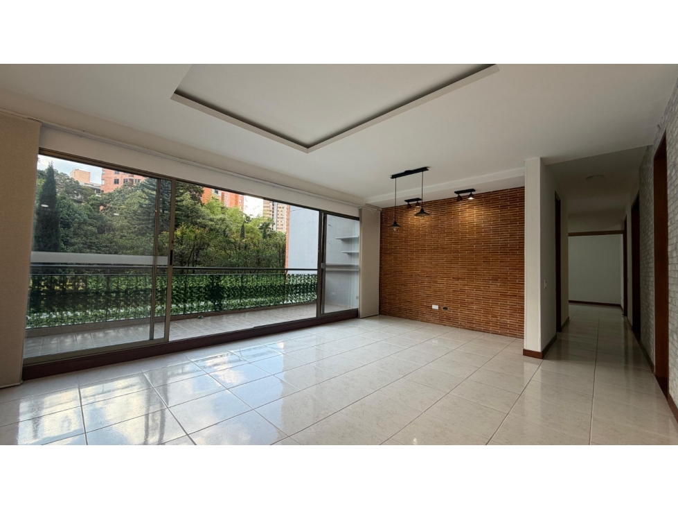 VENTA APARTAMENTO ENVIGADO LA FRONTERA LUJO Y COMODIDAD