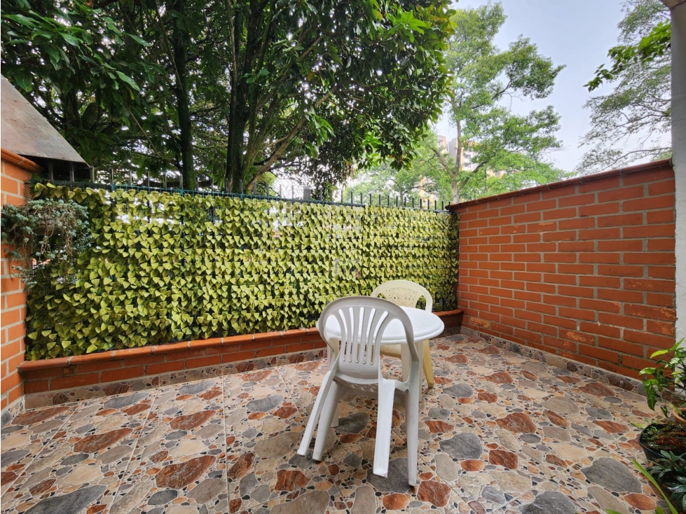 DISEÑO EXCLUSIVO Y ACOGEDOR PATIO. VENTA CASA EN LA ESTRELLA — foto 6