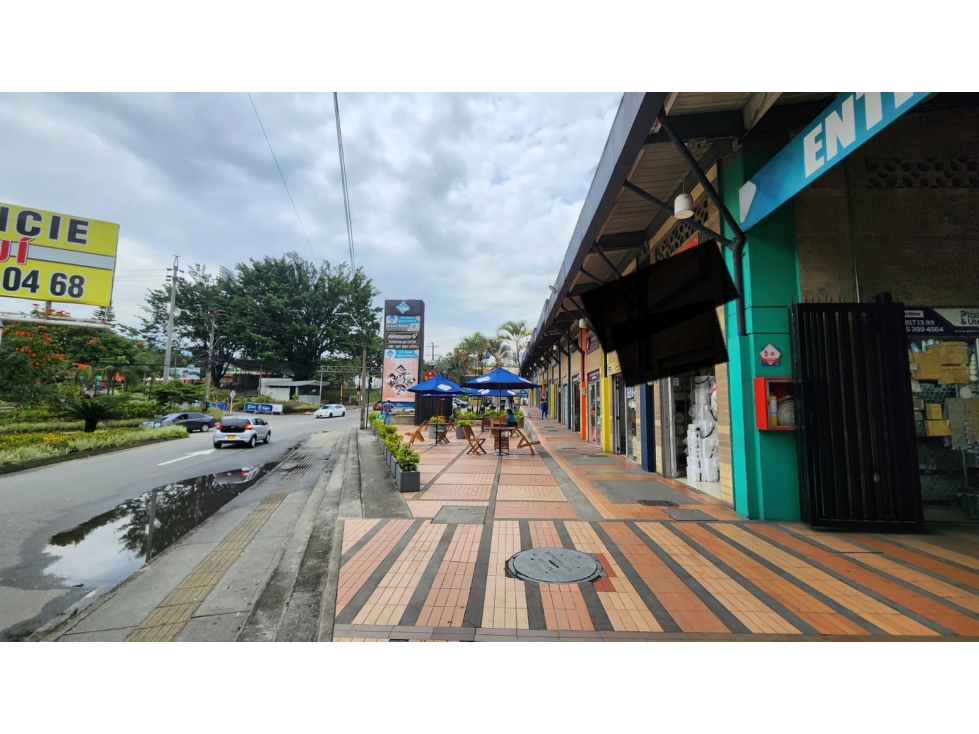 FRENTE A DITAIRES ITAGÜÍ LOCAL PEQUEÑO PERO ESTRATÉGICO — foto 4