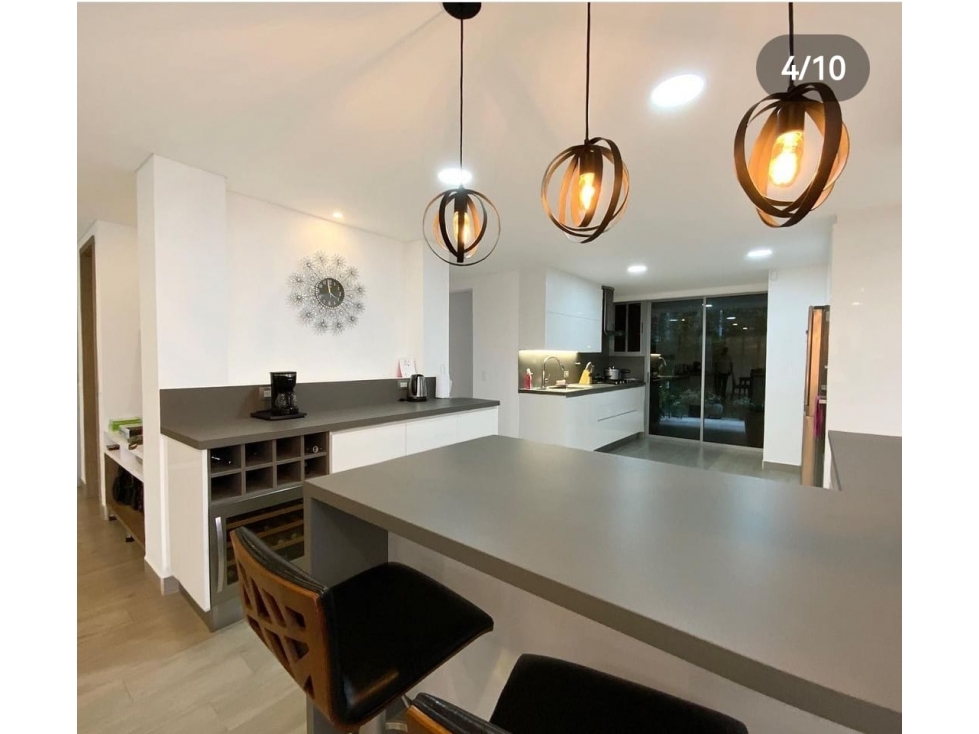 Venta de casa de 3 niveles en Sabaneta — foto 4