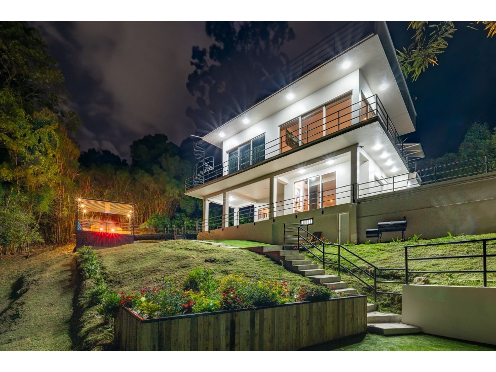 Venta de Casa en Envigado sector Las Palmas