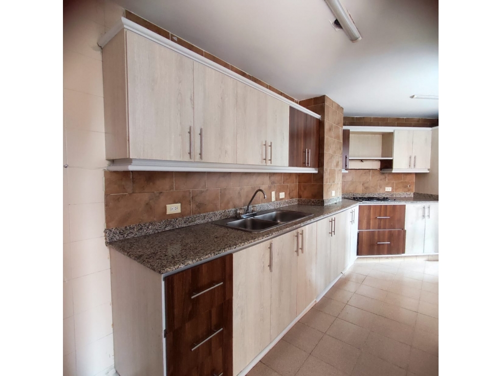 VENTA DE APARTAMENTO EN EL POBLADO SECTOR SANTA MARIA DE LOS ANGELES — foto 4