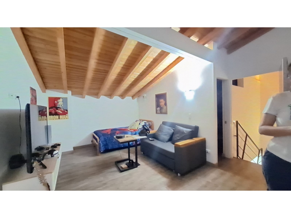 CASA UNIFAMILIAR CON ESPACIOS AMPLIOS Y ABIERTOS EN RIONEGRO — foto 5