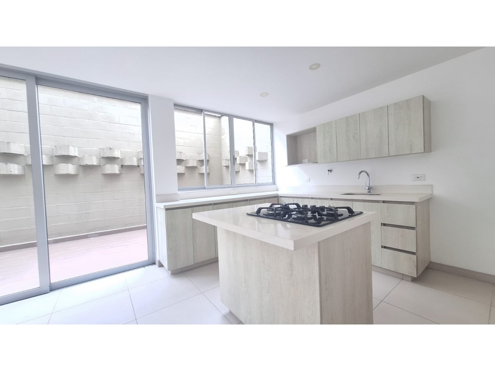 ZONA DE ALTA VALORIZACIÓN, CASA UNIFAMILIAR EN RIONEGRO — foto 2