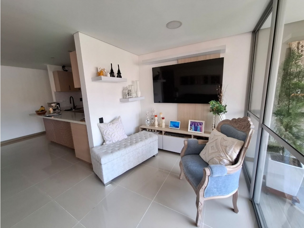 MUY COMERCIAL, VENTA APARTAMENTO EN SABANETA - SAN JOSÉ — foto 3