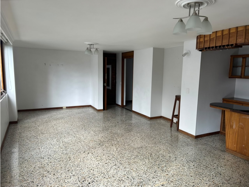 VENTA DE APARTAMENTO EN EL POBLADO- PATIO BONITO — foto 2