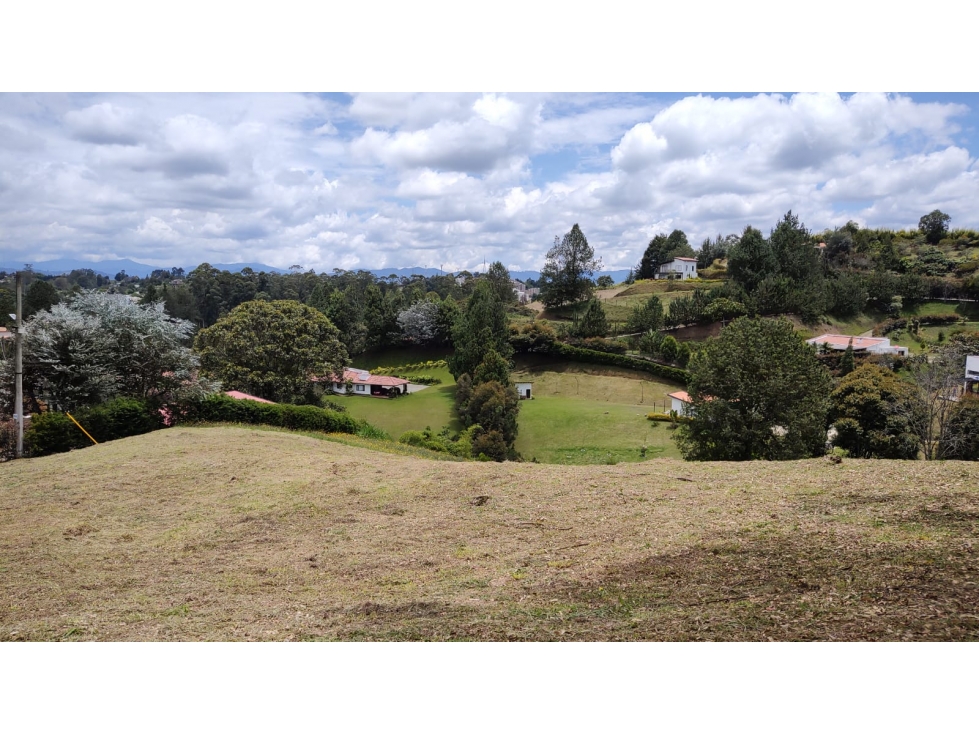 Venta de lote en vía Rionegro - Carmen de Viboral, sector La Macarena