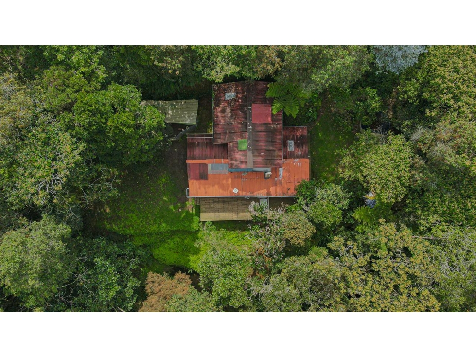 Venta de casa lote independiente en Santa Elena - 1