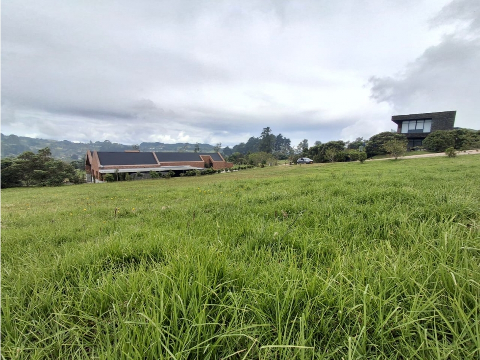 Venta de lote en el Alto de las Palmas- Sector la Acuarela — foto 6