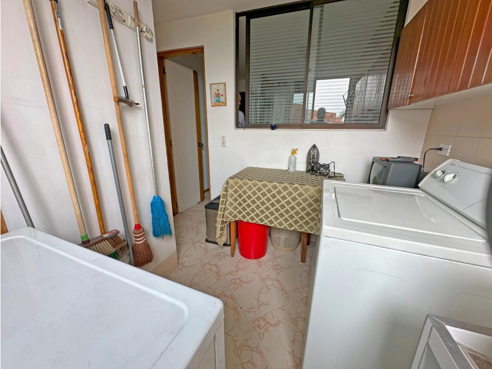 Venta de apartamento en el Poblado sector La Tomatera — foto 6