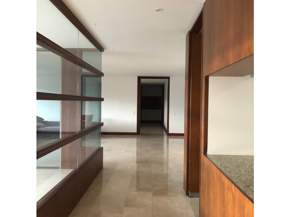 VENTA DE APARTAMENTO EN EL POBLADO SECTOR LAS PALMAS — foto 3