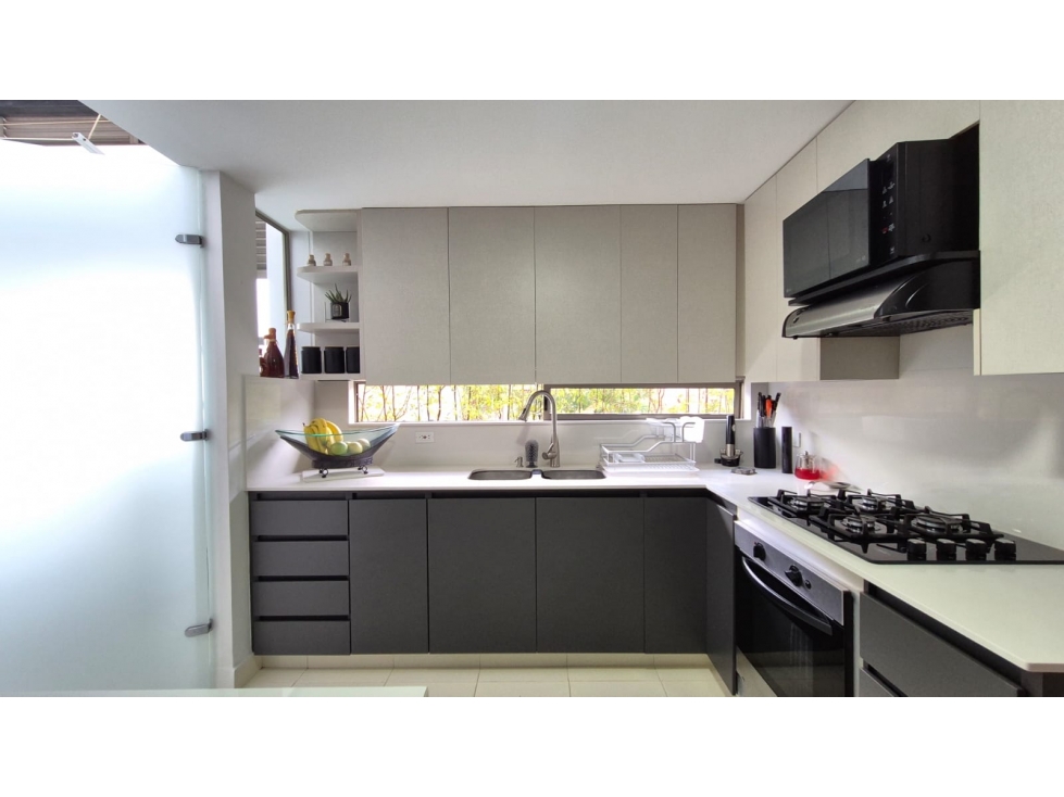 Vendo casa remodelada en Envigado, loma del Chocho. — foto 6