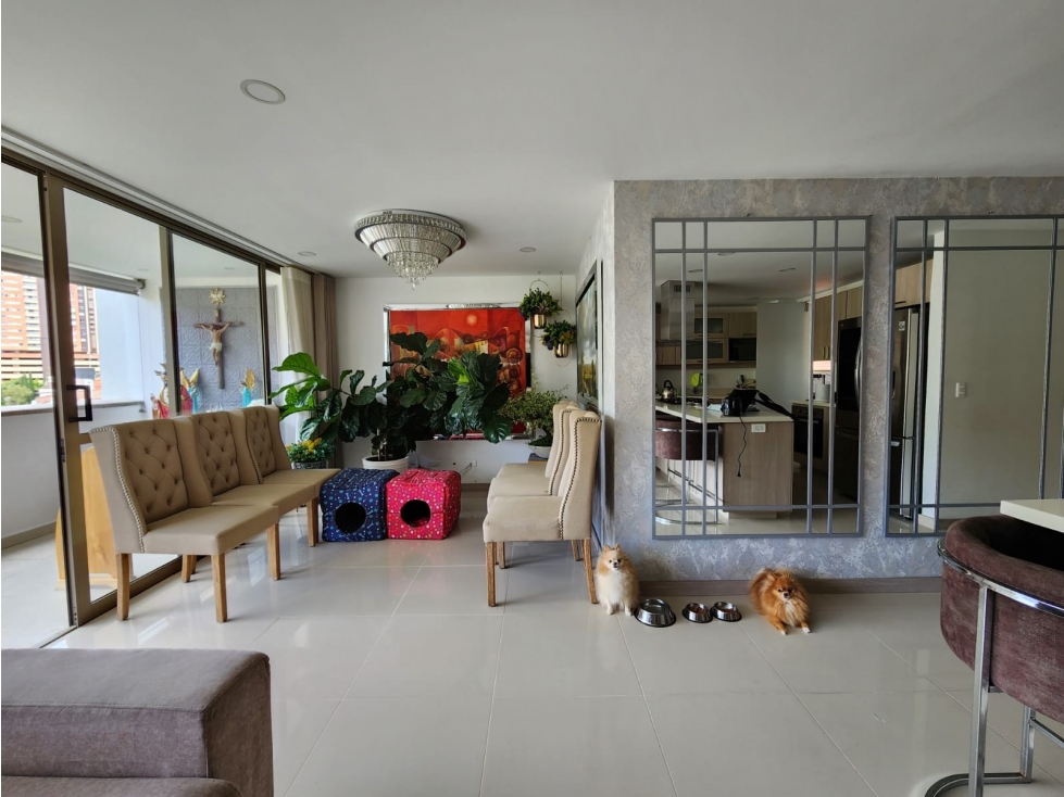 AMPLIO, CÓMODO EN VENTA EN SABANETA, TRES PARQUEADEROS . — foto 4