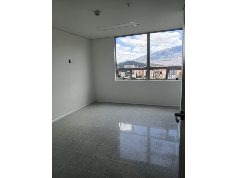 VENTA DE CONSULTORIO MÉDICO SAN JUAN CON LA 80 — foto 4