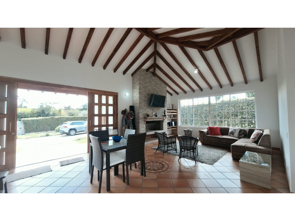 CASA FINCA DE UN SOLO NIVEL EN EL CARMEN DE VIBORAL-VEREDA CRISTO REY