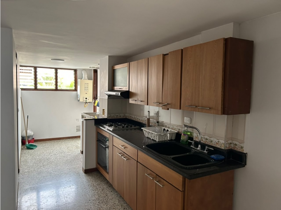 VENTA DE APARTAMENTO EN EL POBLADO- PATIO BONITO — foto 4