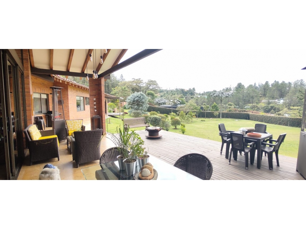 Venta de casa cerca Vermont doble entrada por Alto de Palmas/Escobero — foto 2