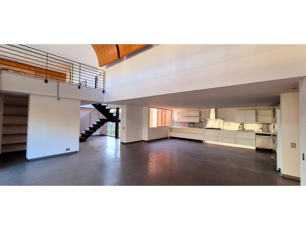 Venta de apartamento duplex en Envigado - Loma benedictinos