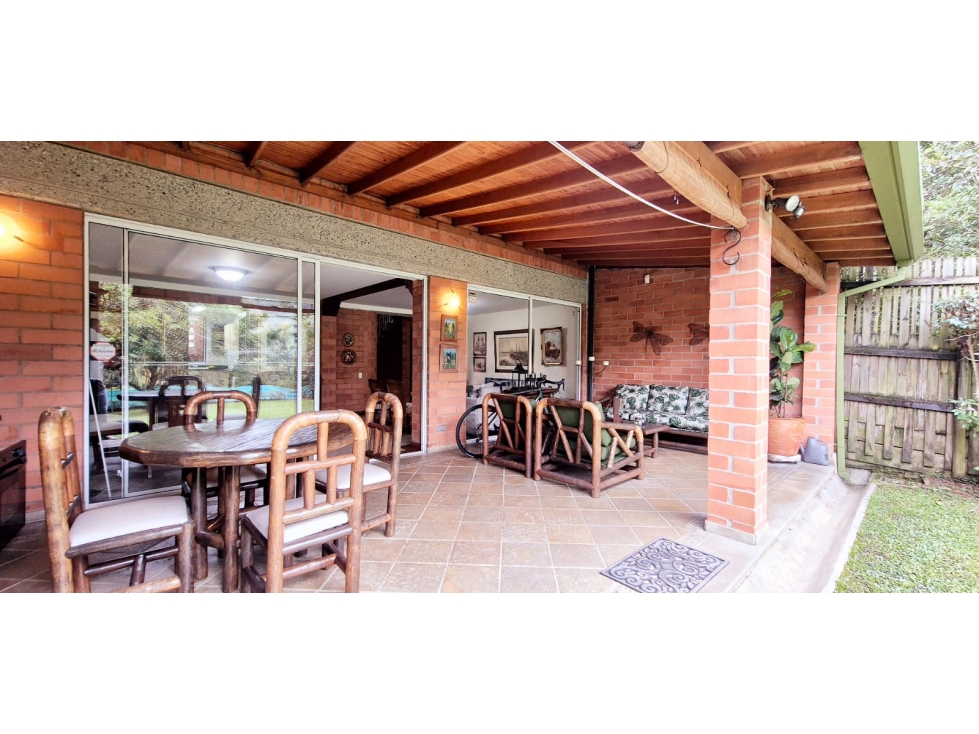 Venta de casa en Envigado-Sector la Sebastiana