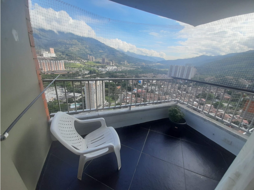 CERCA A LA ESTACIÓN DEL METRO, CON PANORÁMICA INCREÍBLE! EN BELLO 