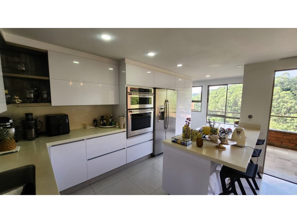 VENTA DE HERMOSO APARTAMENTO EN EL POBLADO SECTOR EL CES — foto 6