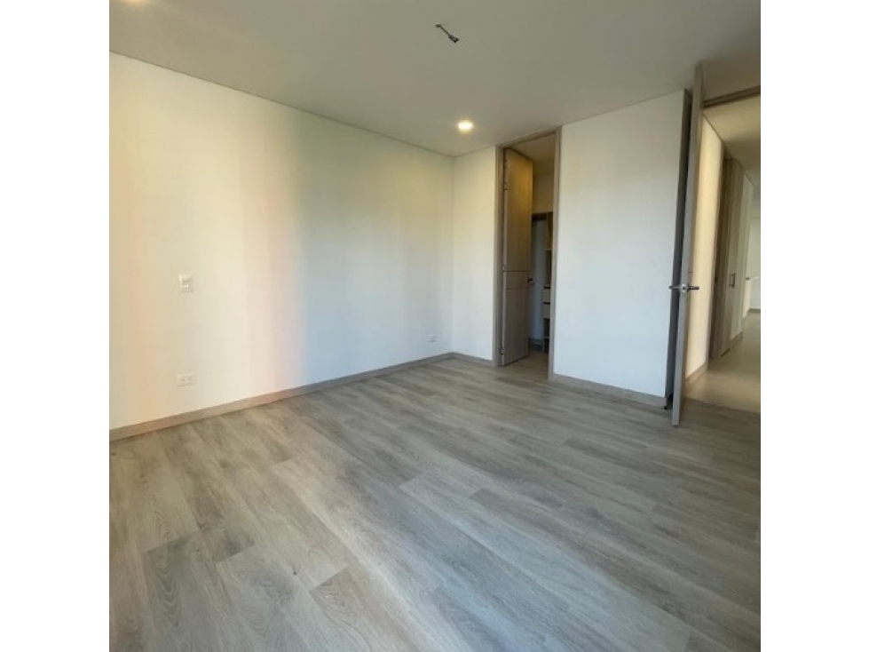 ENVIGADO, LOMA DE LOS MESA, EXCELENTE UBICACIÓN, MODERNO  — foto 6
